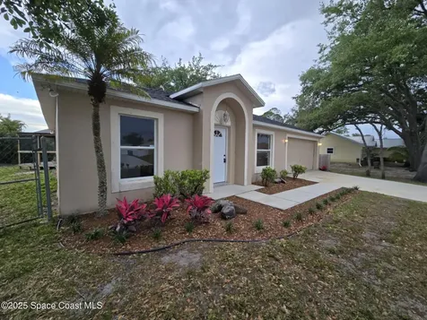 516 Hammond Street SW Palm Bay FL 32908