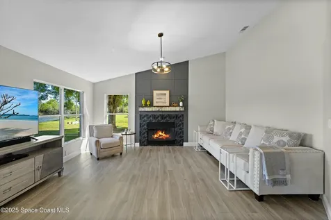 5120 Mallard Lakes Court Merritt Island FL 32953