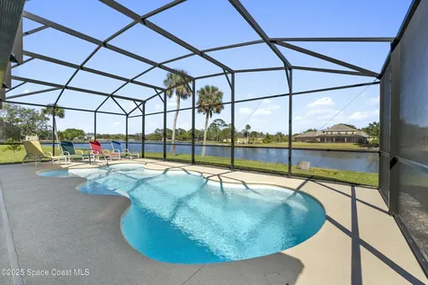5120 Mallard Lakes Court Merritt Island FL 32953