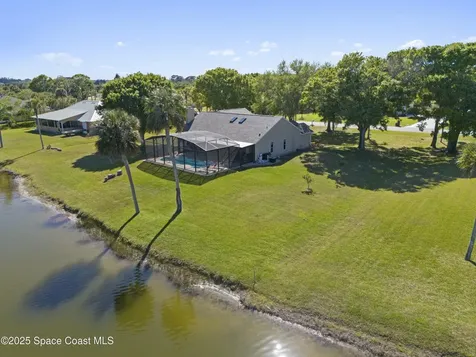 5120 Mallard Lakes Court Merritt Island FL 32953