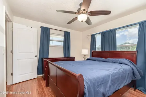 4760 Crofton Lane Mims FL 32754