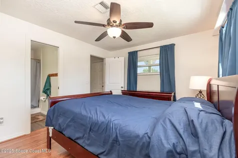 4760 Crofton Lane Mims FL 32754