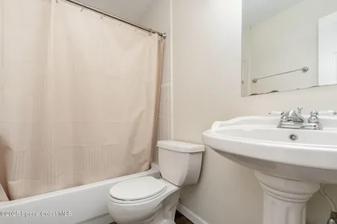 4760 Crofton Lane Mims FL 32754