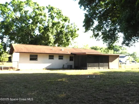 900 Fairhaven Street NE Palm Bay FL 32907