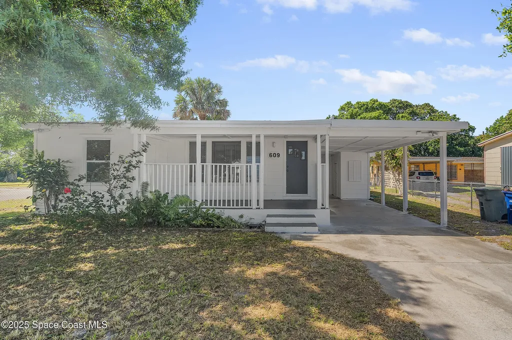 609 S 15th Street Fort Pierce FL 34950