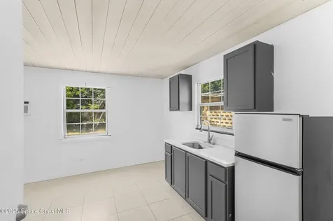 609 S 15th Street Fort Pierce FL 34950