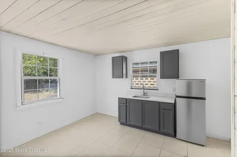 609 S 15th Street Fort Pierce FL 34950