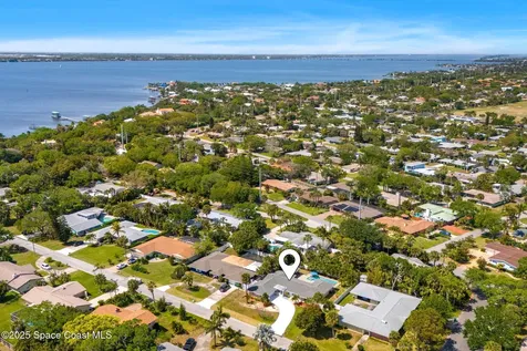 410 Oakland Avenue Indialantic FL 32903
