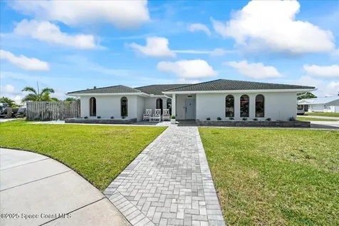 370 Cherry Court Satellite Beach FL 32937