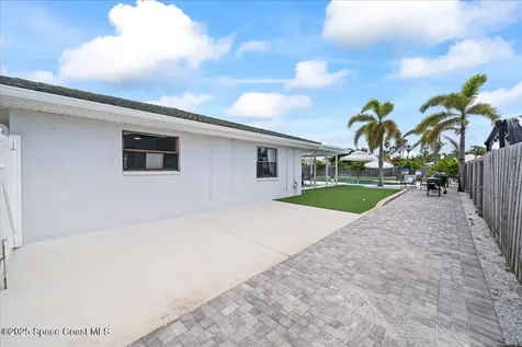 370 Cherry Court Satellite Beach FL 32937