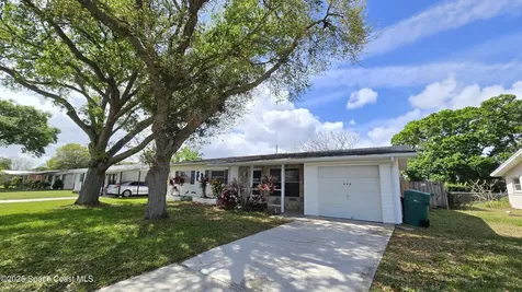 848 Clarke Avenue Melbourne FL 32935
