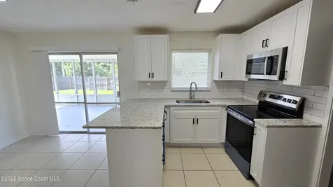 848 Clarke Avenue Melbourne FL 32935