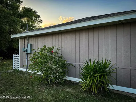 742 Damek Terrace SW Palm Bay FL 32908