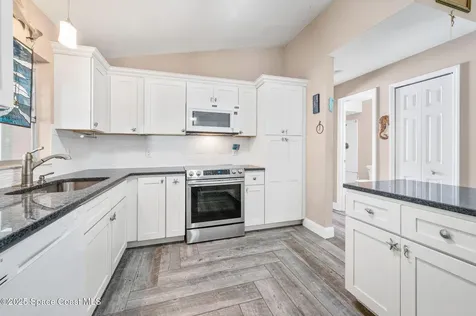687 Di Lido Street NE Palm Bay FL 32907