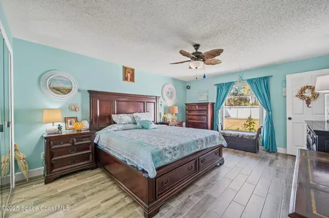 687 Di Lido Street NE Palm Bay FL 32907