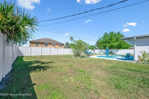 687 Di Lido Street NE Palm Bay FL 32907