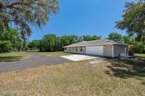 5220 Mar-lin Woods Lane Mims FL 32754