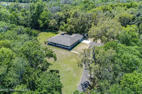 5220 Mar-lin Woods Lane Mims FL 32754