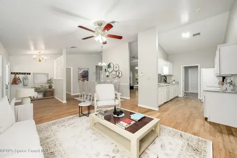 5220 Mar-lin Woods Lane Mims FL 32754