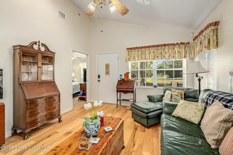 5220 Mar-lin Woods Lane Mims FL 32754