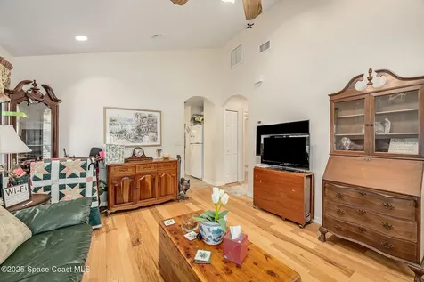 5220 Mar-lin Woods Lane Mims FL 32754
