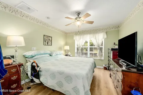 5220 Mar-lin Woods Lane Mims FL 32754