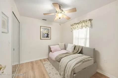 5220 Mar-lin Woods Lane Mims FL 32754