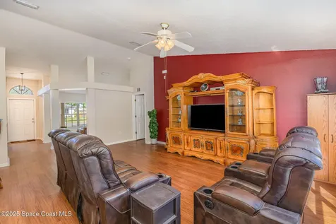 366 Alberca Street NW Palm Bay FL 32907