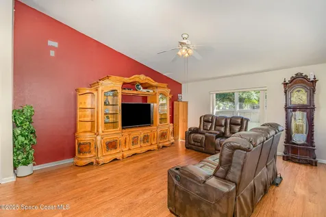 366 Alberca Street NW Palm Bay FL 32907