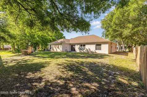 366 Alberca Street NW Palm Bay FL 32907