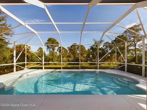 749 S Easy Street Sebastian FL 32958