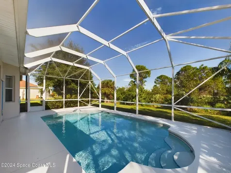 749 S Easy Street Sebastian FL 32958
