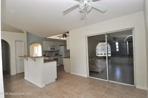 1239 Hedgecoth Street NW Palm Bay FL 32907