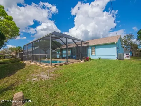 871 Foster Avenue Sebastian FL 32958