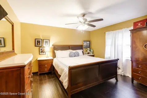 562 Lake Ashley Circle Melbourne FL 32904