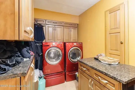 562 Lake Ashley Circle Melbourne FL 32904