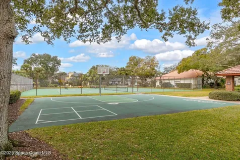562 Lake Ashley Circle Melbourne FL 32904