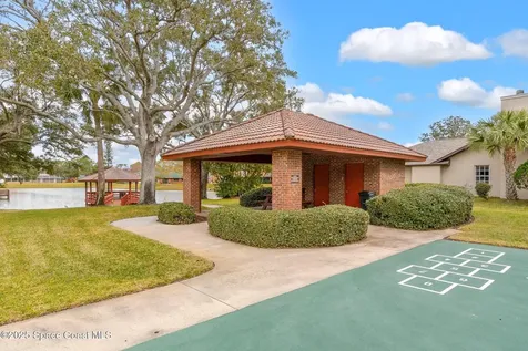 562 Lake Ashley Circle Melbourne FL 32904