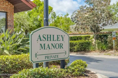 562 Lake Ashley Circle Melbourne FL 32904