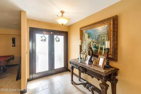 562 Lake Ashley Circle Melbourne FL 32904