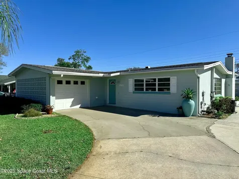 1585 Jamaica Street Titusville FL 32780