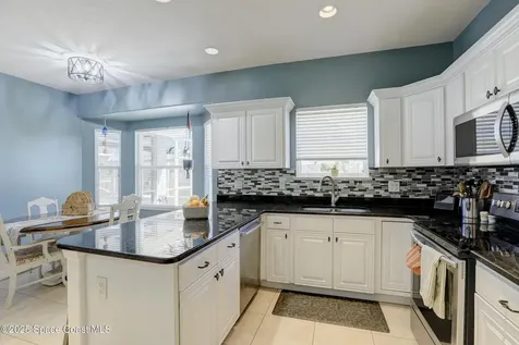 537 Ray Street Sebastian FL 32958