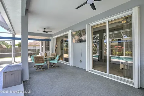 537 Ray Street Sebastian FL 32958