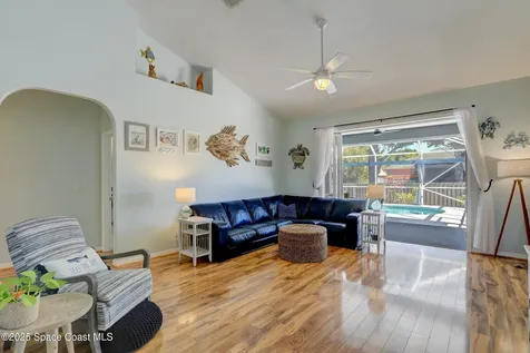 537 Ray Street Sebastian FL 32958