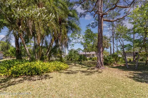 597 Tasco Avenue SW Palm Bay FL 32908