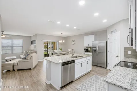 430 Great Falls Lane SW Palm Bay FL 32908