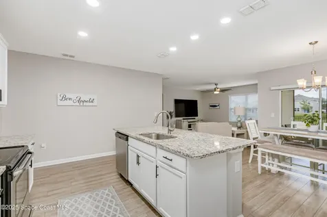 430 Great Falls Lane SW Palm Bay FL 32908