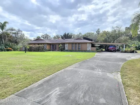 2001 Villa Espana Trail Melbourne FL 32935