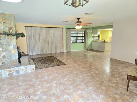 2001 Villa Espana Trail Melbourne FL 32935