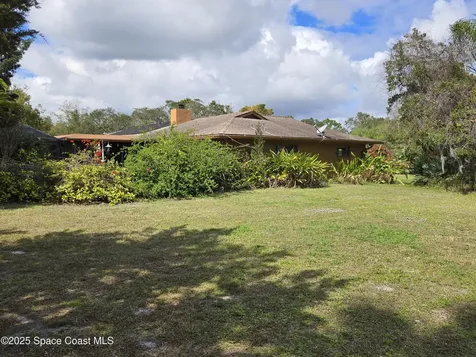 2001 Villa Espana Trail Melbourne FL 32935